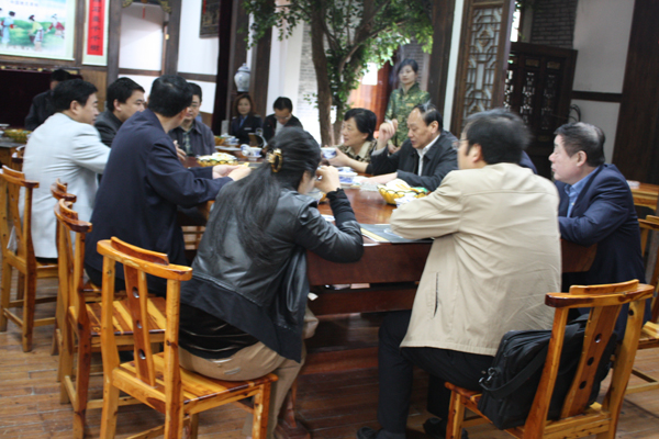 省長助理邵國荷一行赴天方調(diào)研