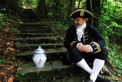 “哥德堡號”船長再訪霧里青故里