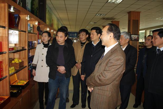 石臺縣國家重點生態(tài)功能區(qū)規(guī)劃評審會專家組到天方考察調(diào)研