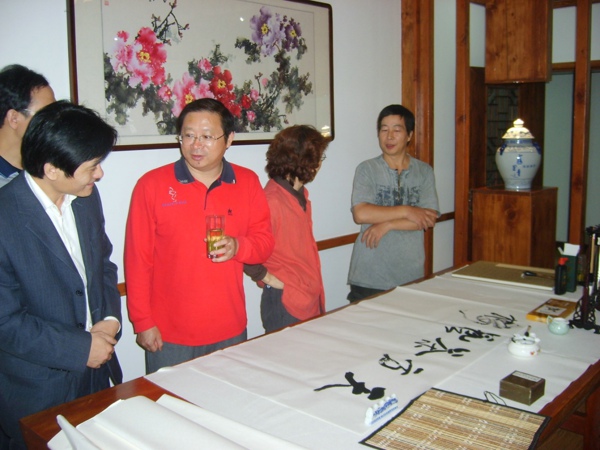 省工商聯(lián)一行考察合肥天方茶藝館