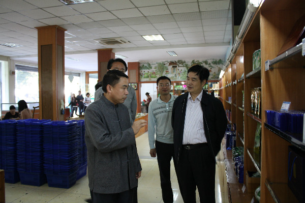 省財(cái)政廳副廳長(zhǎng)張廣壽考察天方