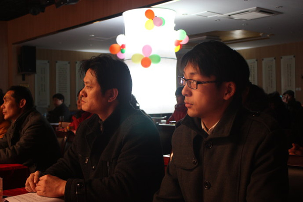 詹教授的講課內(nèi)容豐富