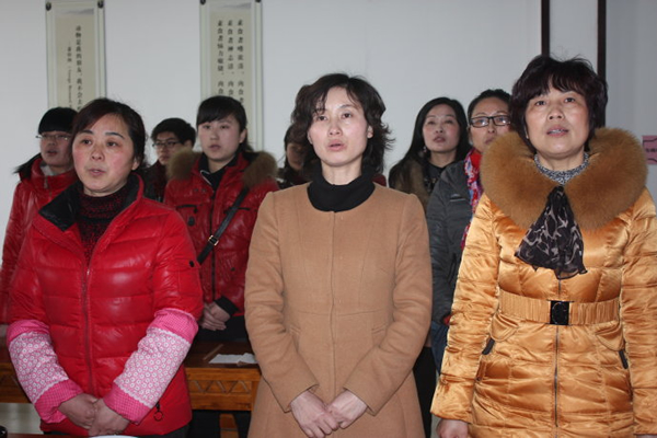 中午就餐時有就餐禮