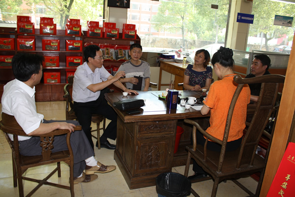 石臺縣副縣長王成南一行來天方調(diào)研